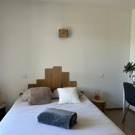 Habitación en casa particular By Kastella