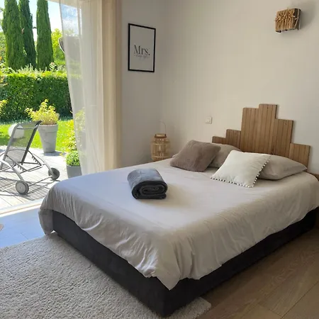 By Kastella Homestay Vertou
