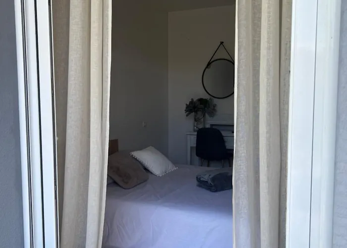 Quarto em Acomodações Particulares By Kastella