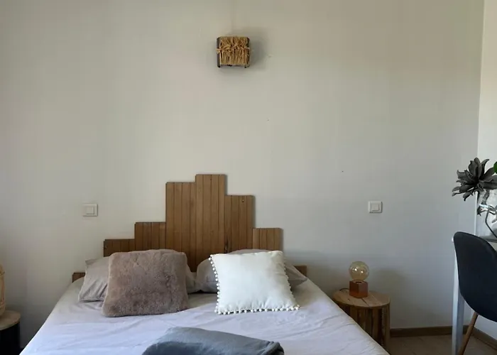 Habitación en casa particular By Kastella